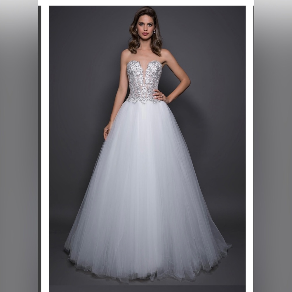 Love by Pnina Tornai - 2018